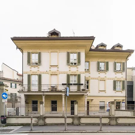 Piazza Volta - Bymyhomeincomo Apartman