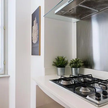 Piazza Volta - Bymyhomeincomo Apartment *